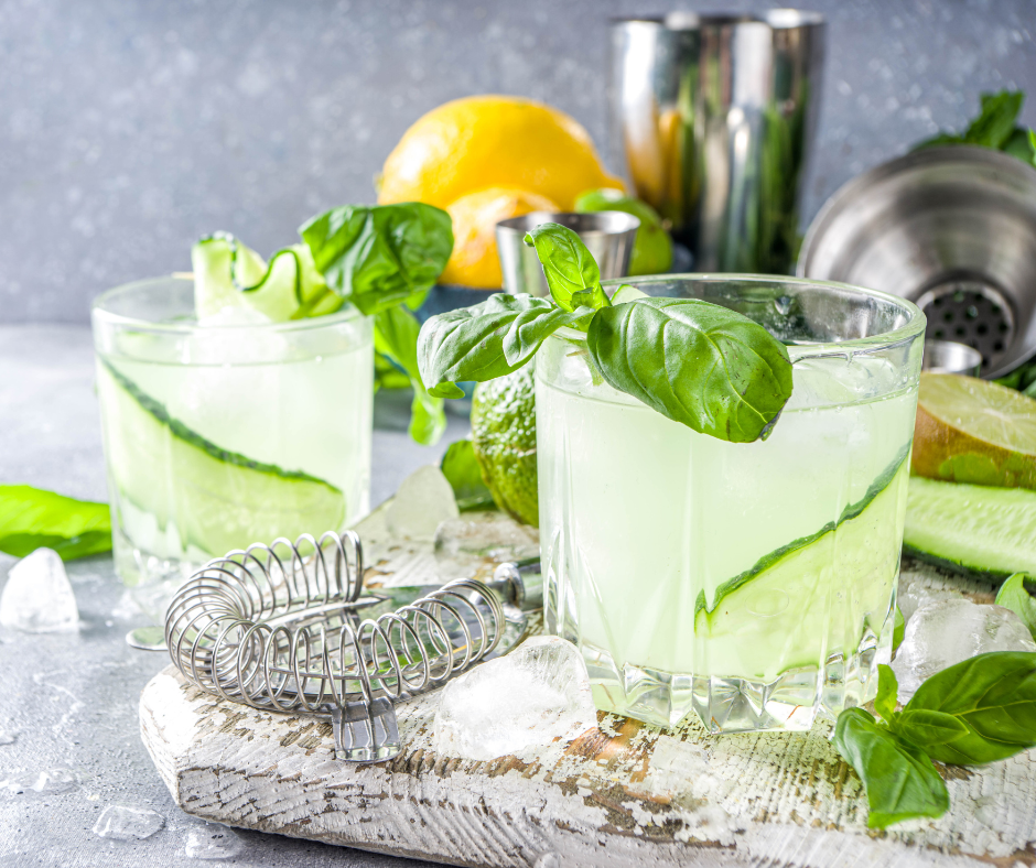 Tavaszi koktélreceptek - Citrusos Basil Smash