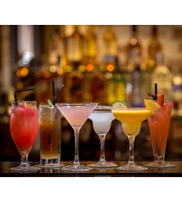 Tavaszi koktélok – Friss és egyedi italok a tavaszi szezonra