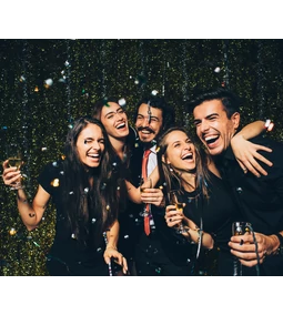 Újévi koktélok: ünnepi italok az év első pillanataihoz